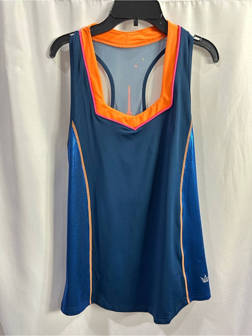 NWOT S Crowned Athletics Empire City Skyline Flow Tank